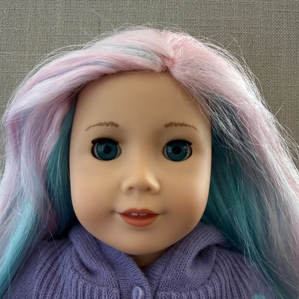 American Girl Doll 2017 Truly Me Blue Pink Hair Dressed Pierced Ears‎ Blue Eyes